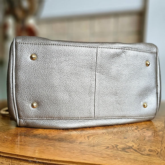STEVEN by Steve Madden metallic taupe leather purse. - Picture 12 of 15